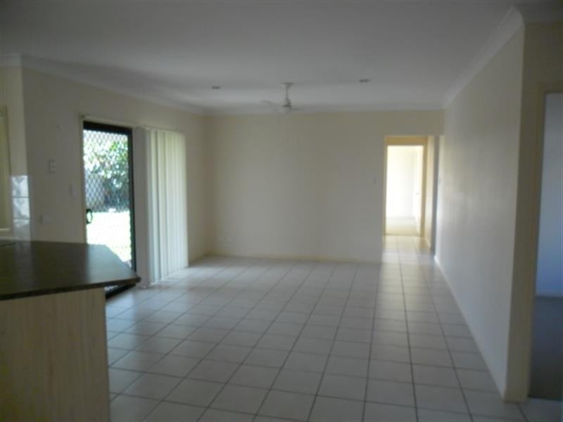 19 Summerhill St, Victoria Point QLD 4165