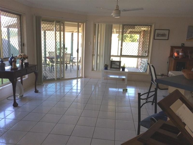8 Farzana  Pl, Underwood QLD 4119