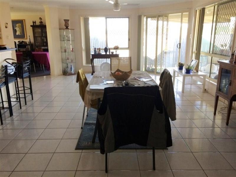 8 Farzana  Pl, Underwood QLD 4119