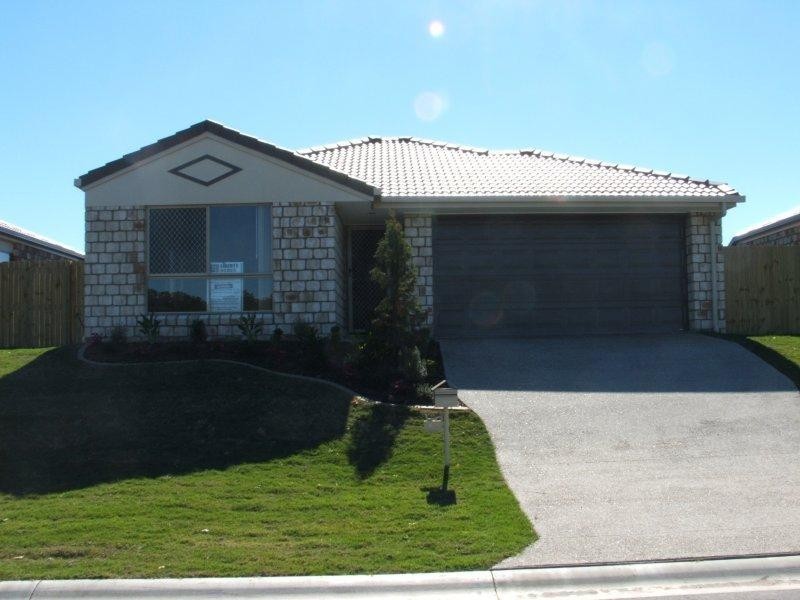 20 Lake Manchester  St, Logan Reserve QLD 4133