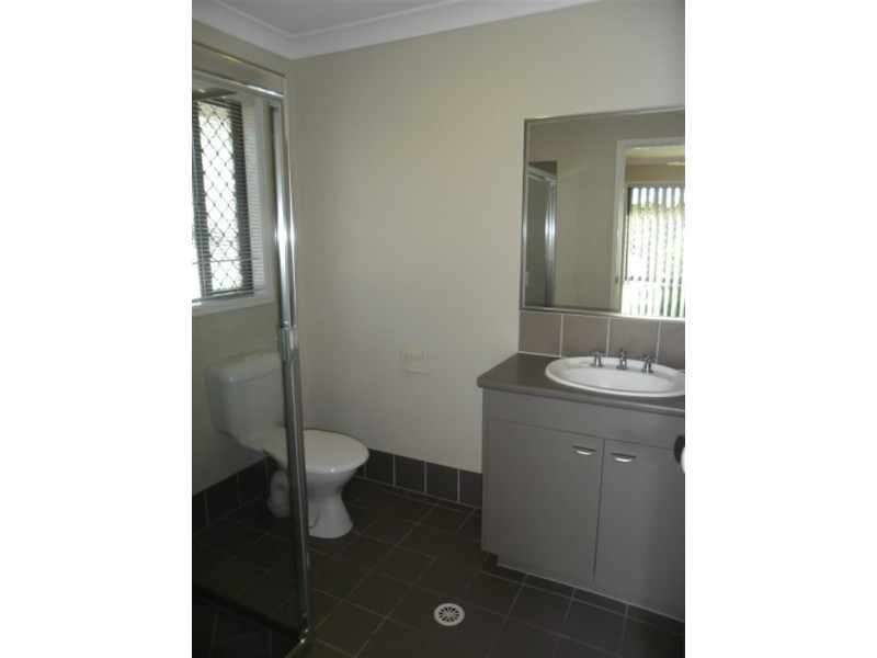 26 Lime St, Redland Bay QLD 4165