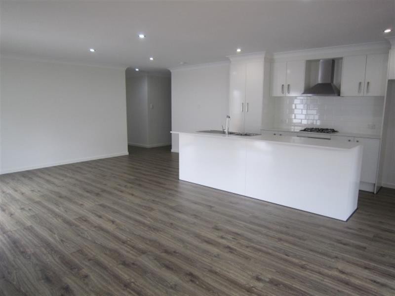 21A Romulus Cct, Augustine Heights QLD 4300