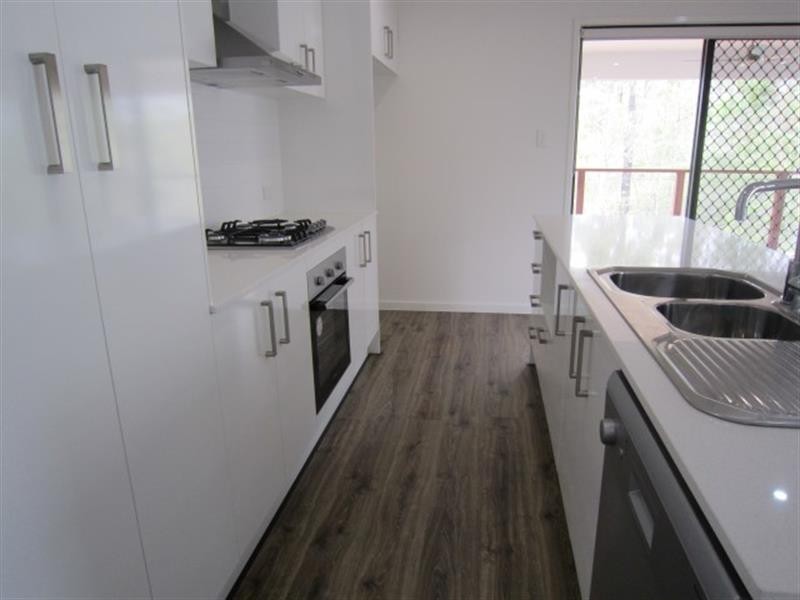 21A Romulus Cct, Augustine Heights QLD 4300