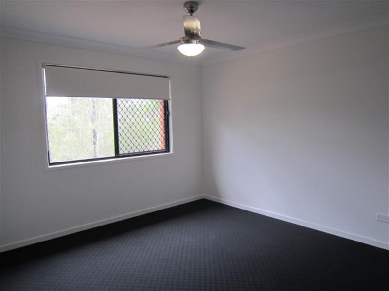 21B Romulus Cct, Augustine Heights QLD 4300