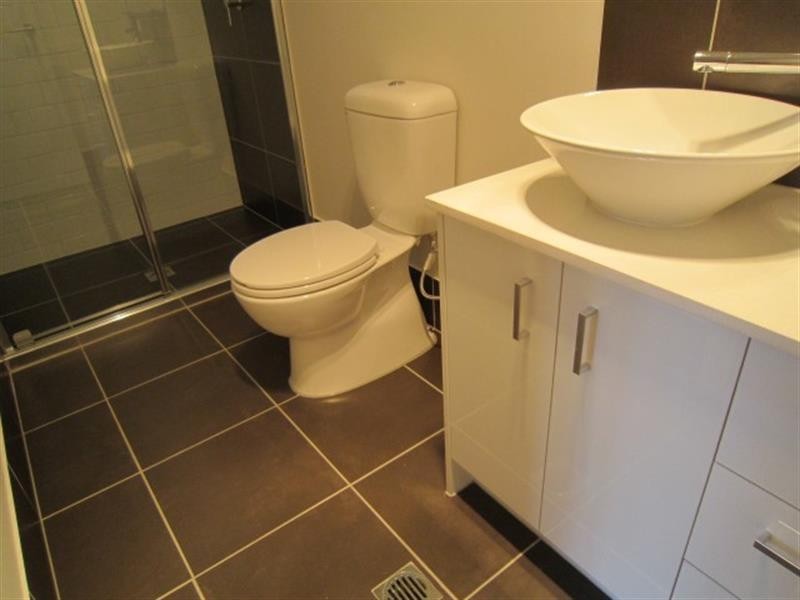 21B Romulus Cct, Augustine Heights QLD 4300