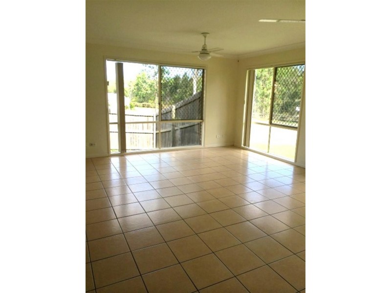 87 Brookvale Dr, Underwood QLD 4119