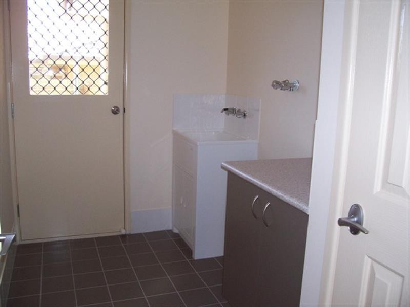 5 Celtic St, Crestmead QLD 4132