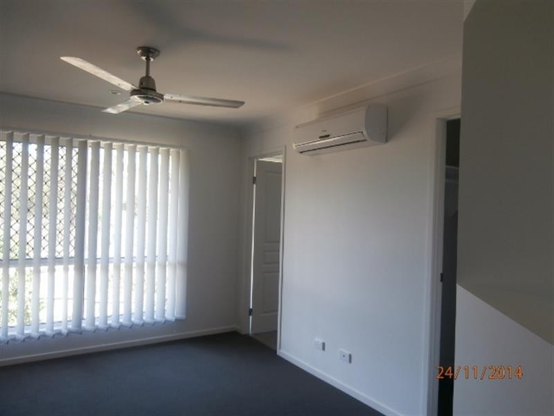 5 Carisbrooke  Cove, Maudsland QLD 4210