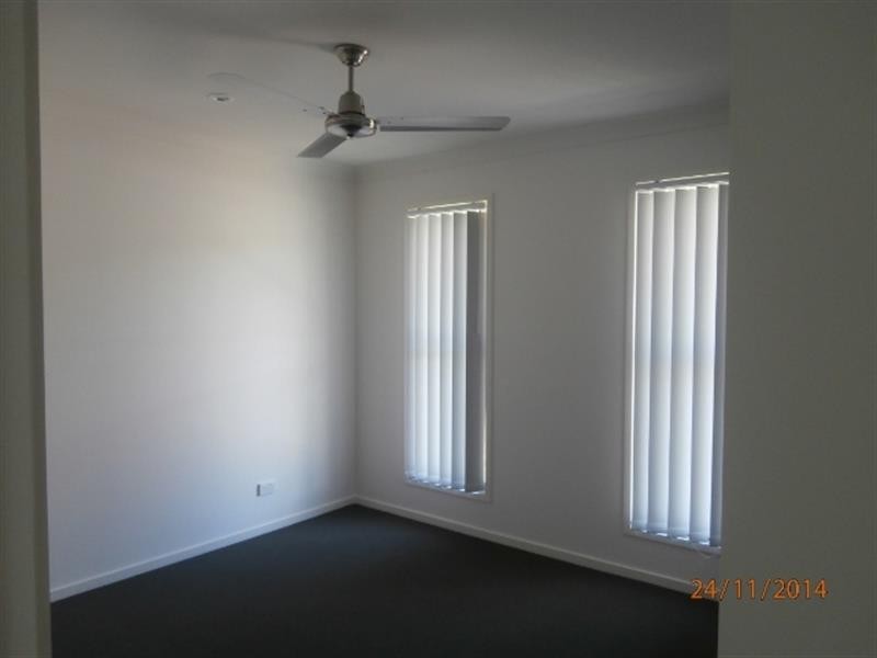 5 Carisbrooke  Cove, Maudsland QLD 4210