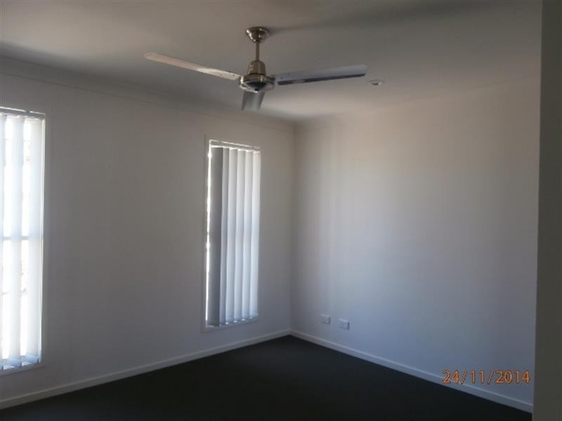 5 Carisbrooke  Cove, Maudsland QLD 4210