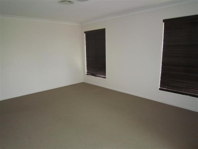 63 Bellevue  Rd, Goodna QLD 4300