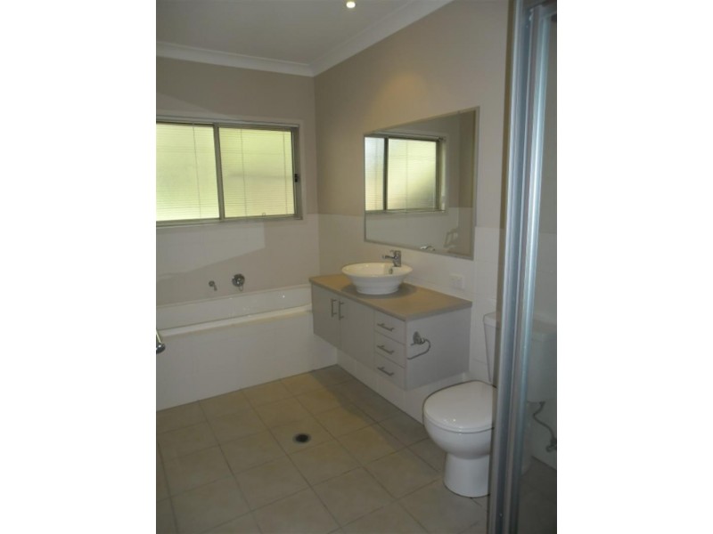 108 Leo Lindo Dr, Shailer Park QLD 4128