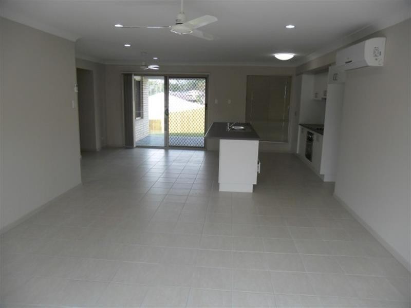 4 Bellflower Cres, Mount Cotton QLD 4165