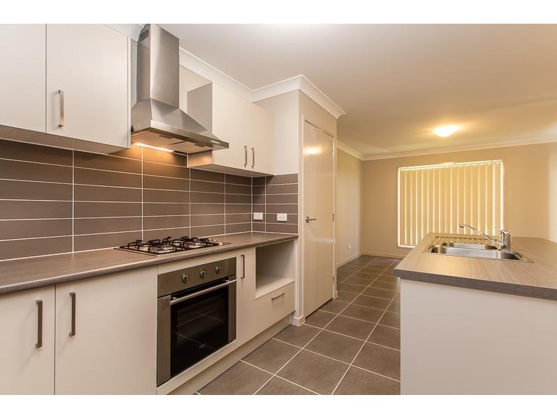 21 Nottinghill Rd, Murrumba Downs QLD 4503