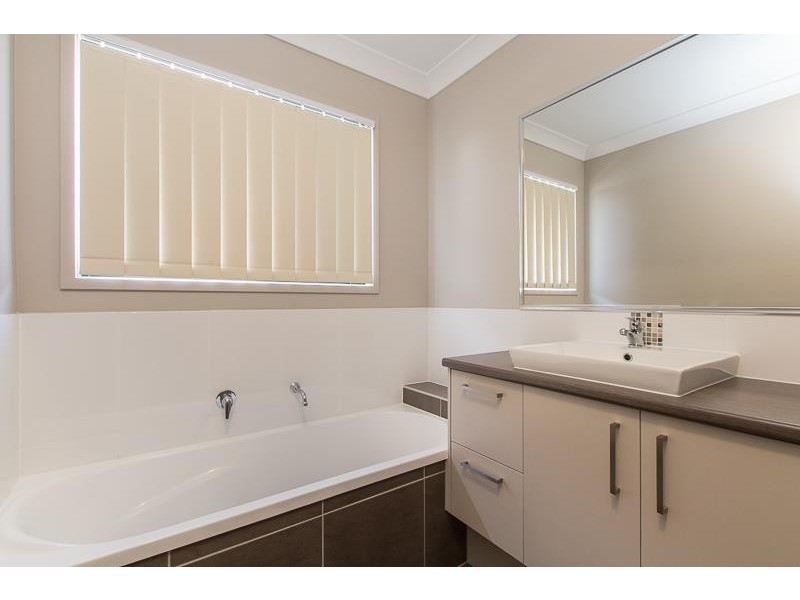 21 Nottinghill Rd, Murrumba Downs QLD 4503