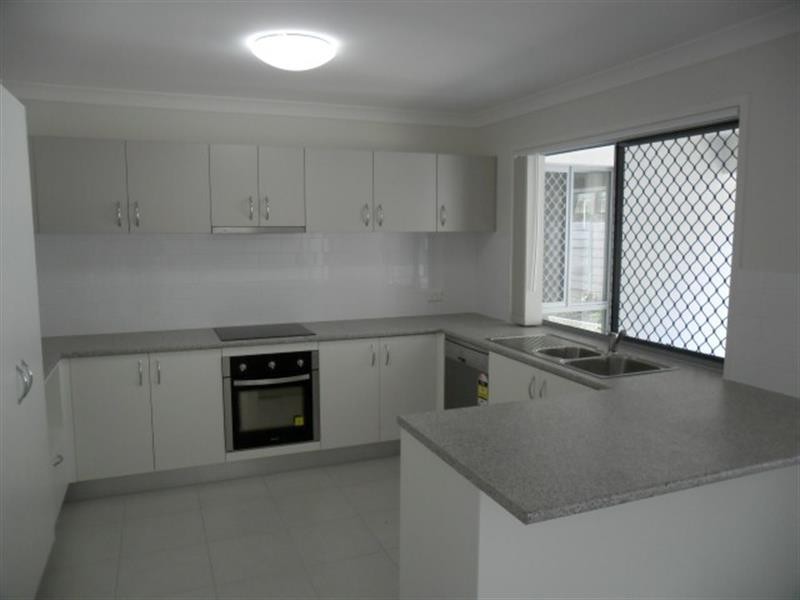 27 Bellflower Cres, Mount Cotton QLD 4165