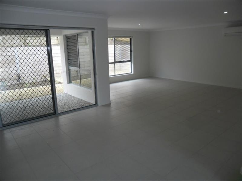 27 Bellflower Cres, Mount Cotton QLD 4165