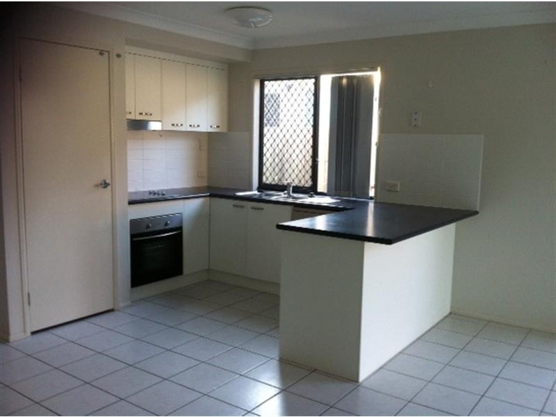 23 Griffen Pl, Crestmead QLD 4132