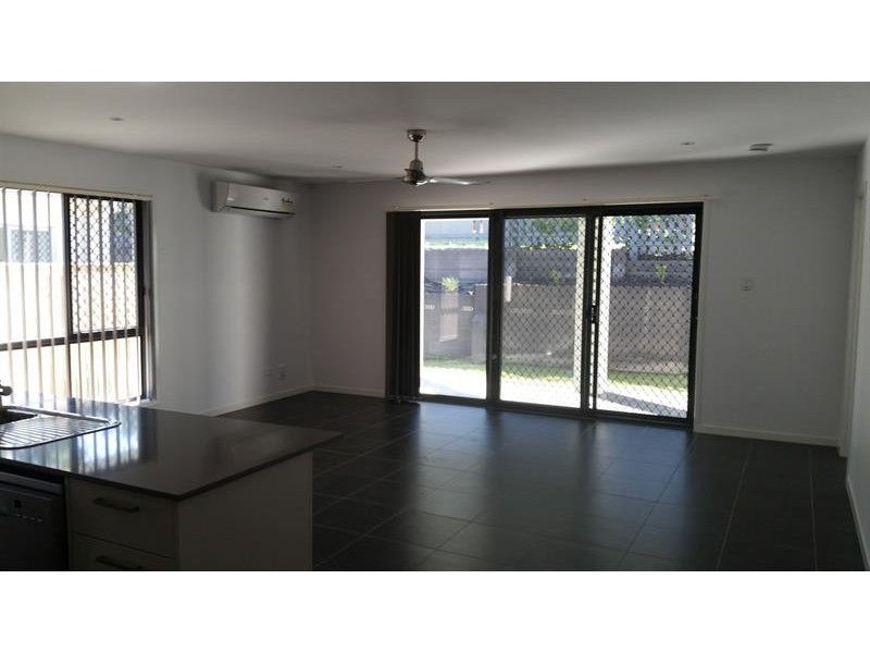 24 Antonio Pl, Coomera QLD 4209