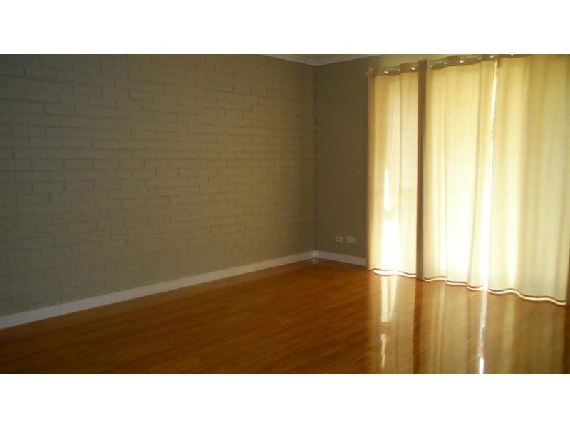 82/3 Costata St, Hillcrest QLD 4118