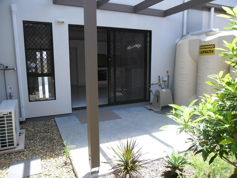 2/12 Kuranda  St, Waterford QLD 4133
