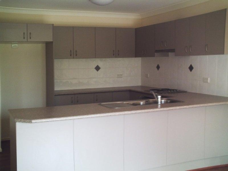 11 Vernon Pl, Edens Landing QLD 4207