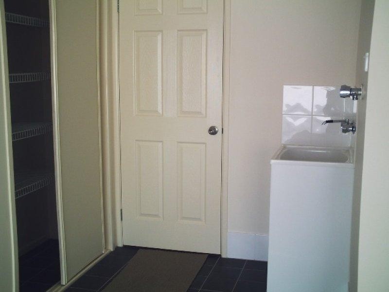 11 Vernon Pl, Edens Landing QLD 4207