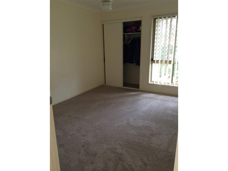 40 Pinewood St, Wynnum West QLD 4178