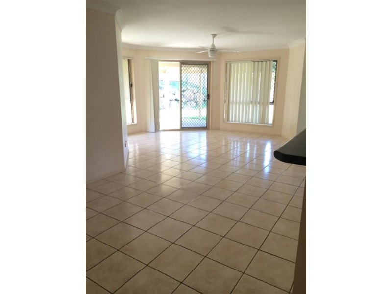 83 Brookvale Dr, Underwood QLD 4119