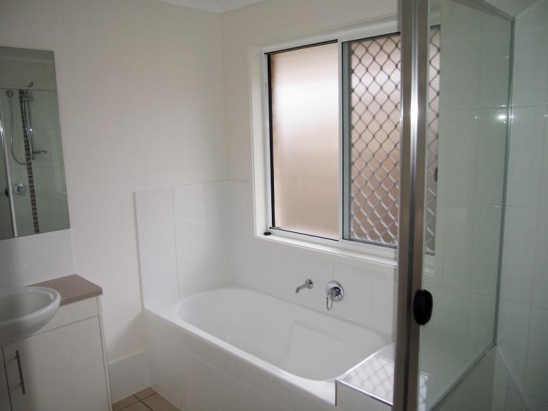 117 Grand Tce, Waterford QLD 4133