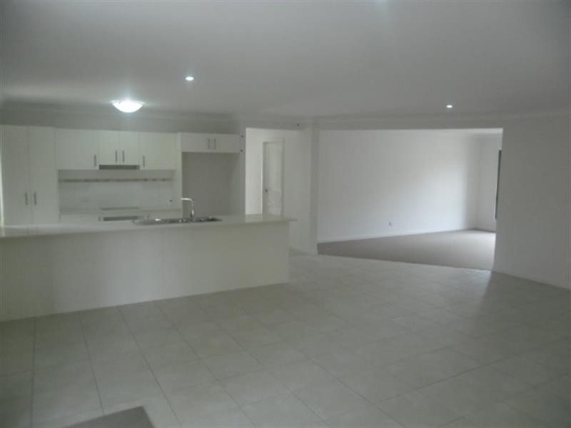 4 Hoop Pine  St, Mount Cotton QLD 4165