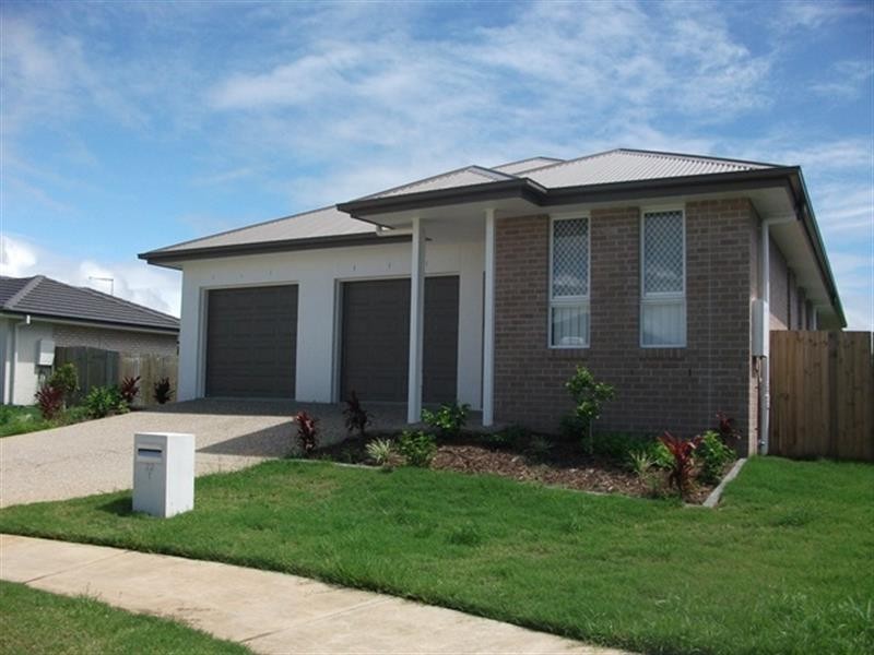 A/22 Adam St, Beachmere QLD 4510