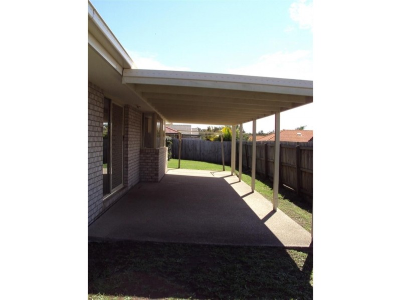 8 Fernwood Ct, Victoria Point QLD 4165