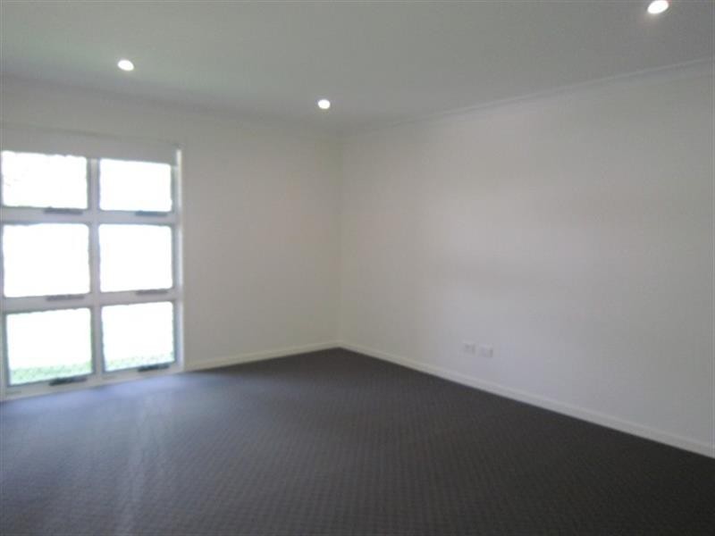 31 Catchlove  Cres, Augustine Heights QLD 4300