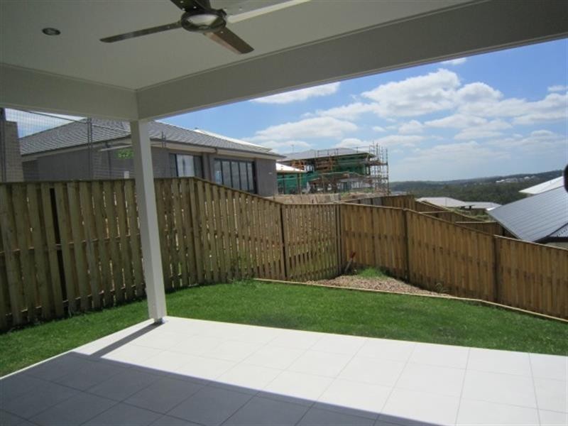 31 Catchlove  Cres, Augustine Heights QLD 4300