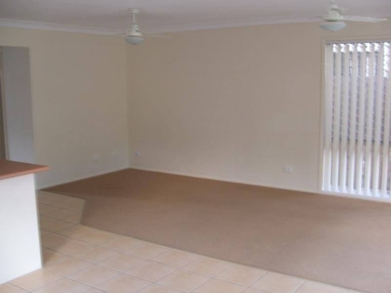 20 Araluen  Pl, Carindale QLD 4152