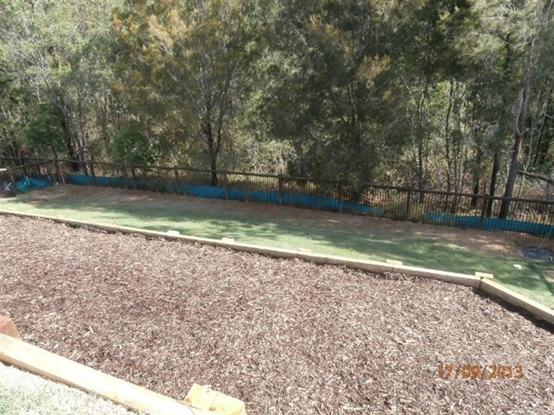 7 Greencastle Pde, Maudsland QLD 4210