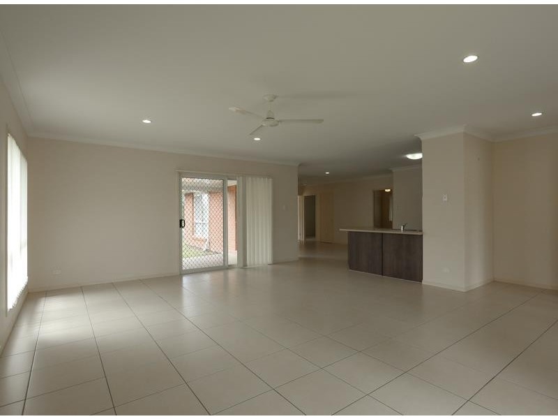 83 Brisbane  Rd, Warner QLD 4500