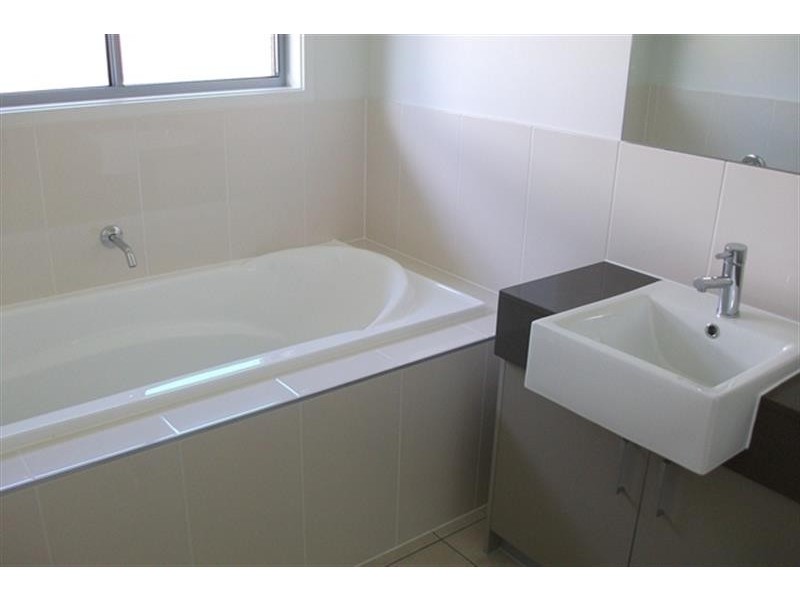 10 Seeana Dr, Mount Cotton QLD 4165