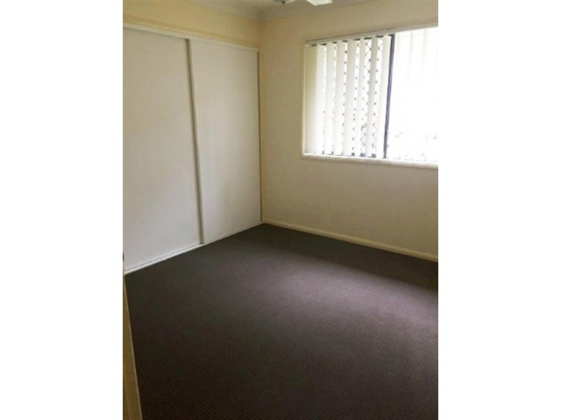 16  Farzana Pl, Underwood QLD 4119