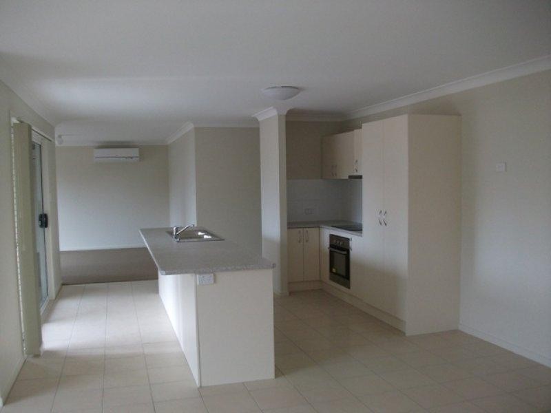 2 Newhaven St, Marsden QLD 4132