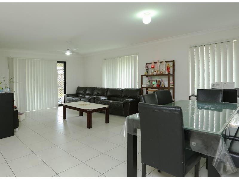 6 Treeline Pl, Durack QLD 4077