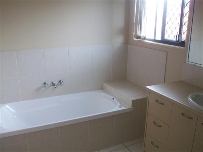 22 Bartle Frere Cres, Algester QLD 4115