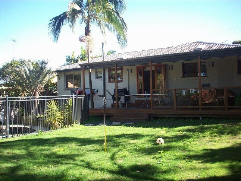 19 Raquel Ave, Springwood QLD 4127