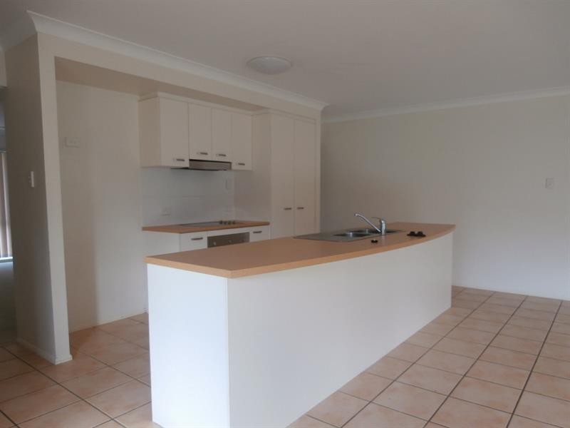 11 Whitlock Dr, Rothwell QLD 4022