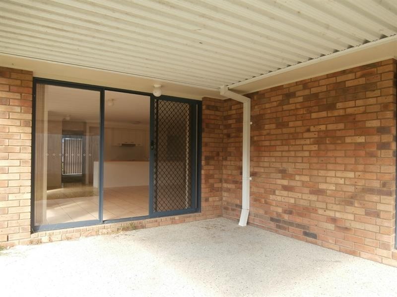 11 Whitlock Dr, Rothwell QLD 4022