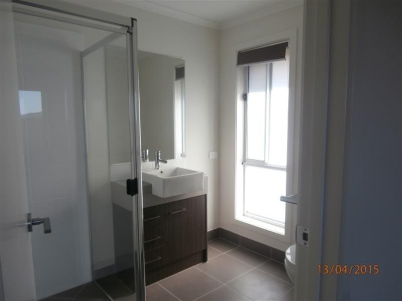 40 Denham Cct, Pimpama QLD 4209