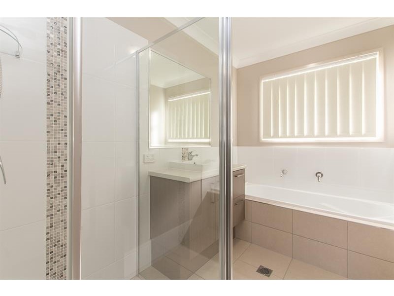 31 Nottinghill Rd, Murrumba Downs QLD 4503