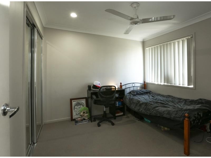 87 Cardena Dr, Augustine Heights QLD 4300