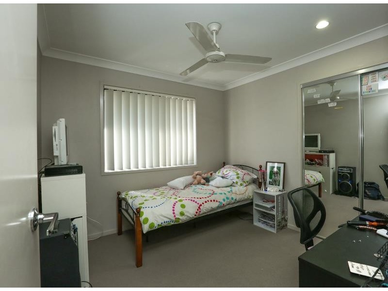 87 Cardena Dr, Augustine Heights QLD 4300